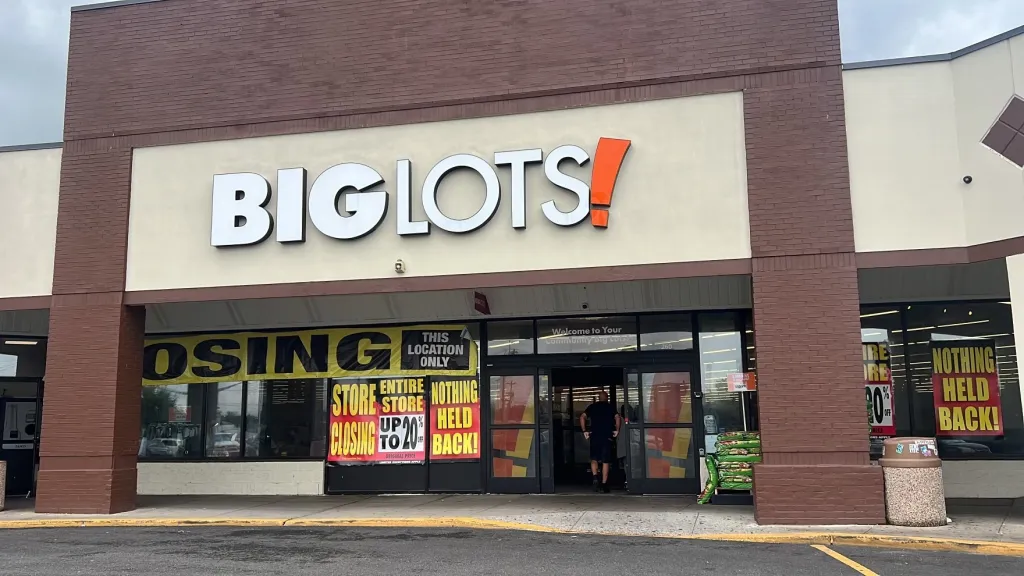 Big Lots to Close Remaining Stores with Going-Out-of-Business Sales